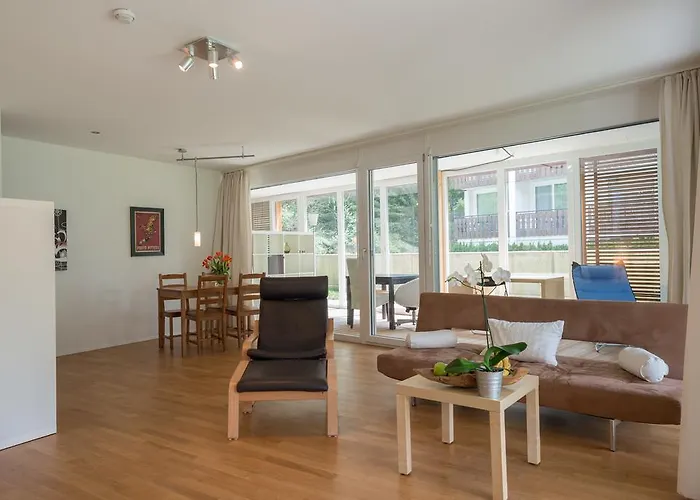 Edelweiss Uletsch S 0.2 Daire Laax